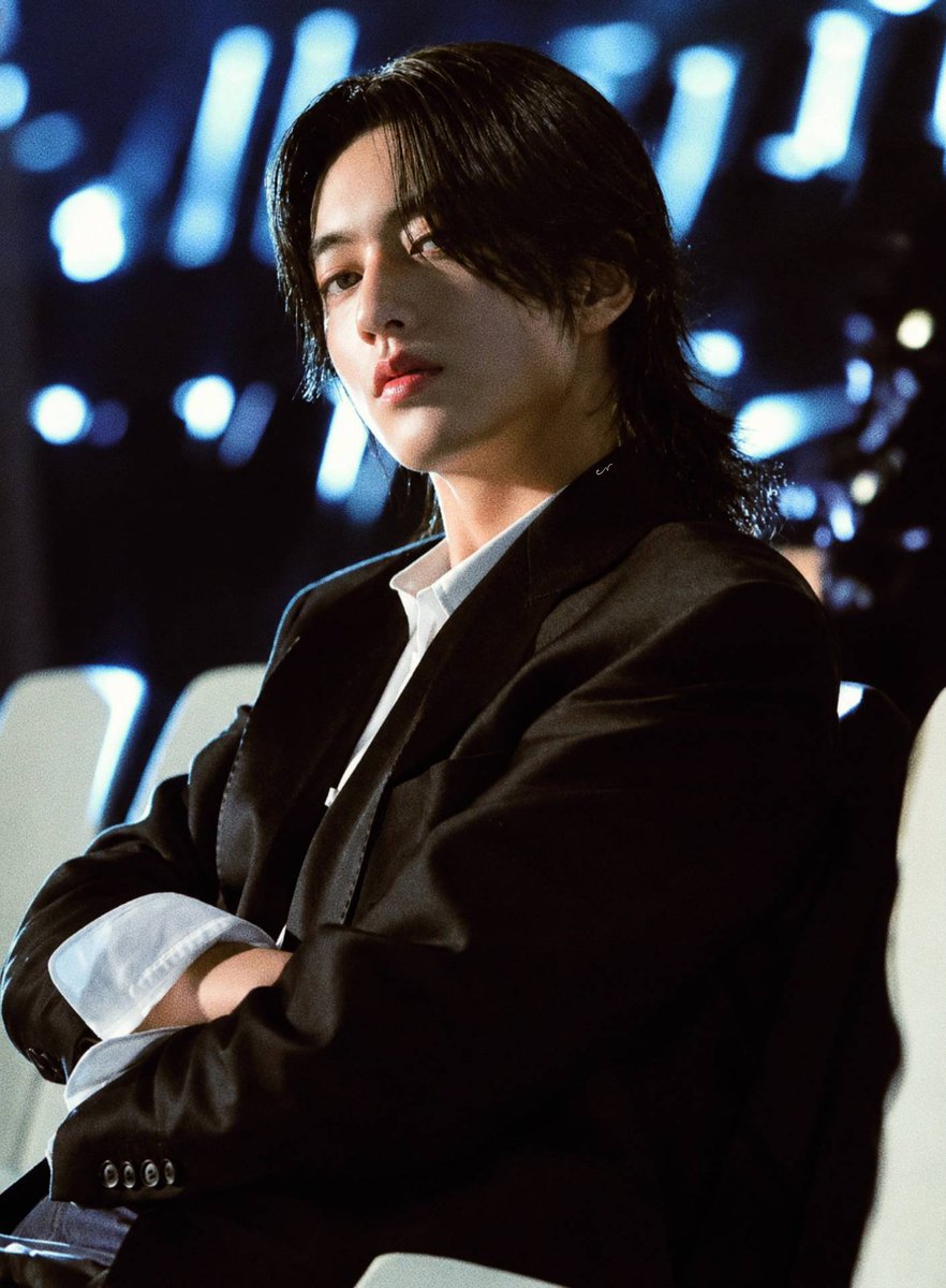watanabewyou's tweet photo. HIS SIDE PROFILE SOOO INSANE😲🫶🏻🫶🏻 https://t.co/IX0WbgZ1rY