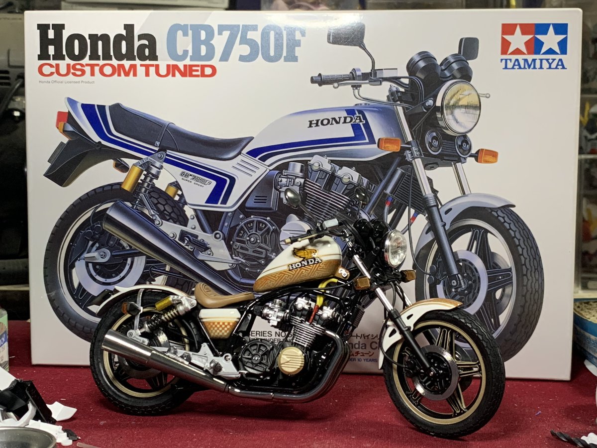 dokuro_ojisan's tweet photo. タミヤ・ホンダCB750F完成しました〜。
ライダーを作らねば。
#タミヤ #CB750F https://t.co/hsAhk9BX8R