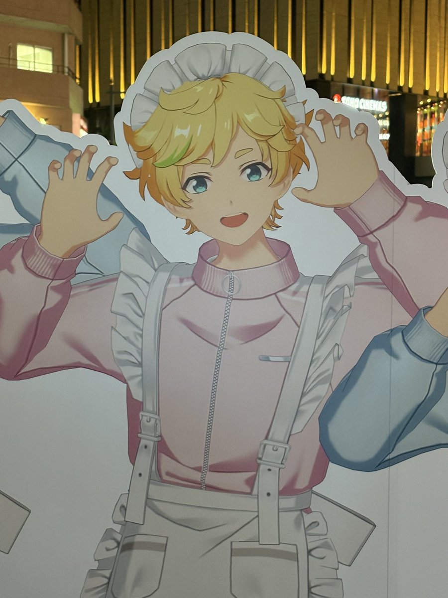 yuzupon2130's tweet photo. 仕事終わりにパネルみてきた！ https://t.co/LMUfgY83M5