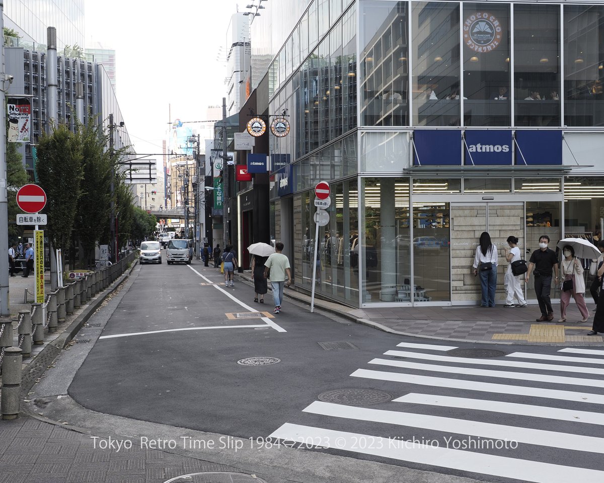 kipsyjp's tweet photo. 都会のまんなかに、生コン工場があった。

新宿駅南口「徳山セメント」1984⇔2020

https://t.co/7zuycgS6Fa

#TokyoTimeSlip #JapanesePhotography #Rephotography https://t.co/ZD3EhzqGVq