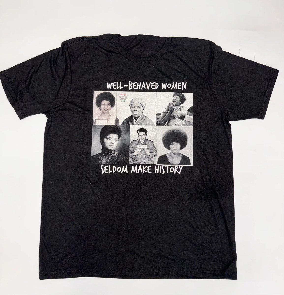 astrozelz's tweet photo. Sydney Sweeney should do a photo shoot in this shirt https://t.co/i1X8MqPXdT
