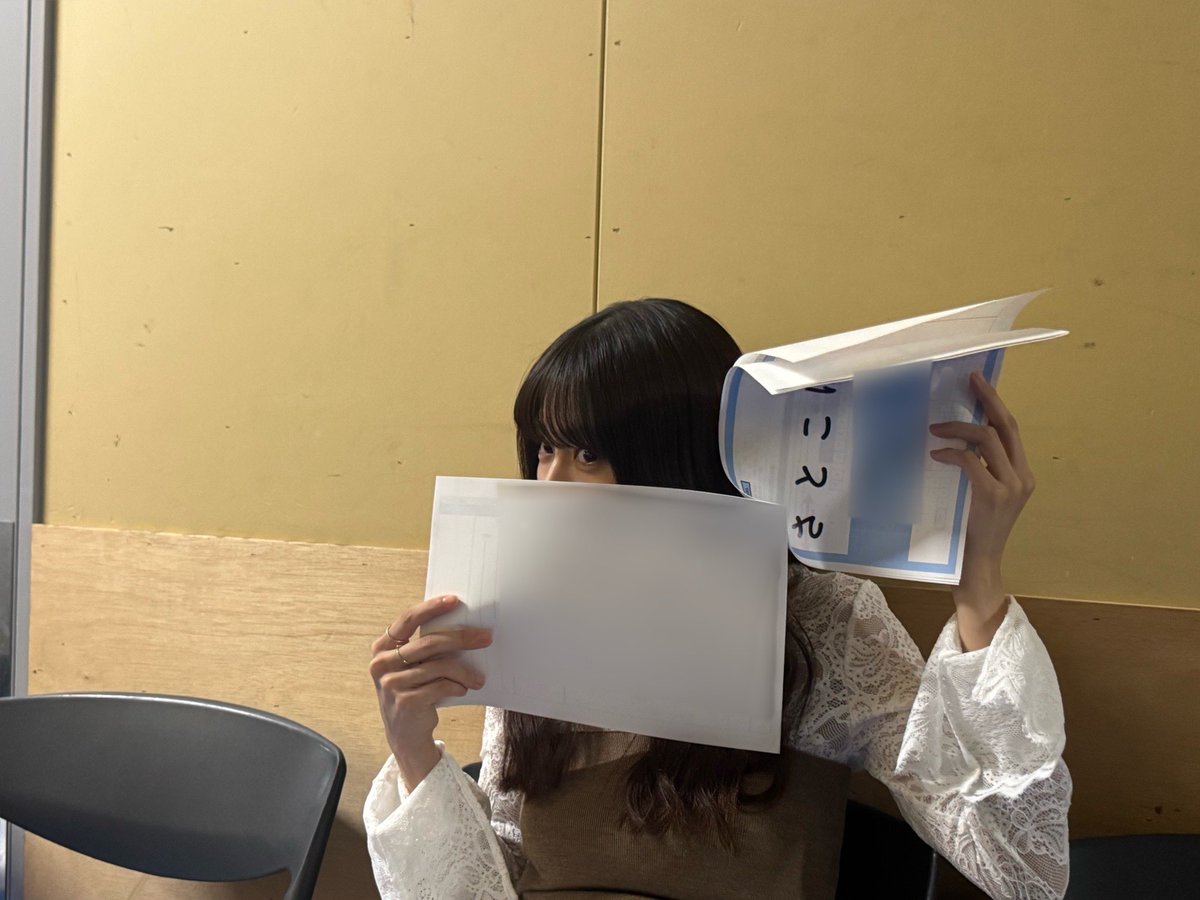 Kasumistaff's tweet photo. 映画「さとこはいつも」
本日より公開です！！🎉

舞台挨拶前、スタンバイ中の架純氏🫣

ぜひ劇場でご覧ください！！
 #有村架純 #さとこはいつも https://t.co/uz9QaOqPuE