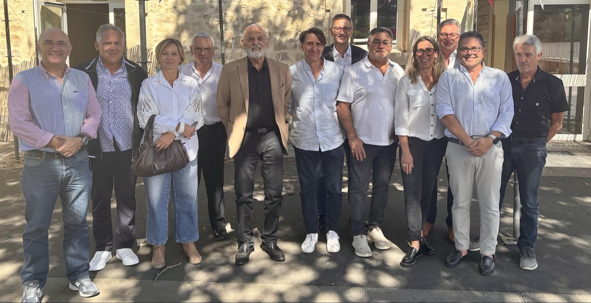 kmesquida's tweet photo. À l’occasion de cette visite territoriale sur le canton de Pézenas, accompagné par les conseillers départementaux Vincent Gaudy et Julie Garcin Saudo, j’ai échangé avec les maires autour d’un moment convivial et de travail. https://t.co/sJmxZ1SJan