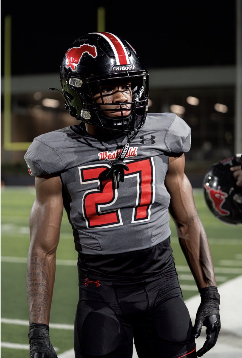 Challis_Simms's tweet photo. I’ll keep my head down keep grinding and stay consistent. All things are possible through strength and belief in god 🙏🏿 https://t.co/zQHPOd4tlw