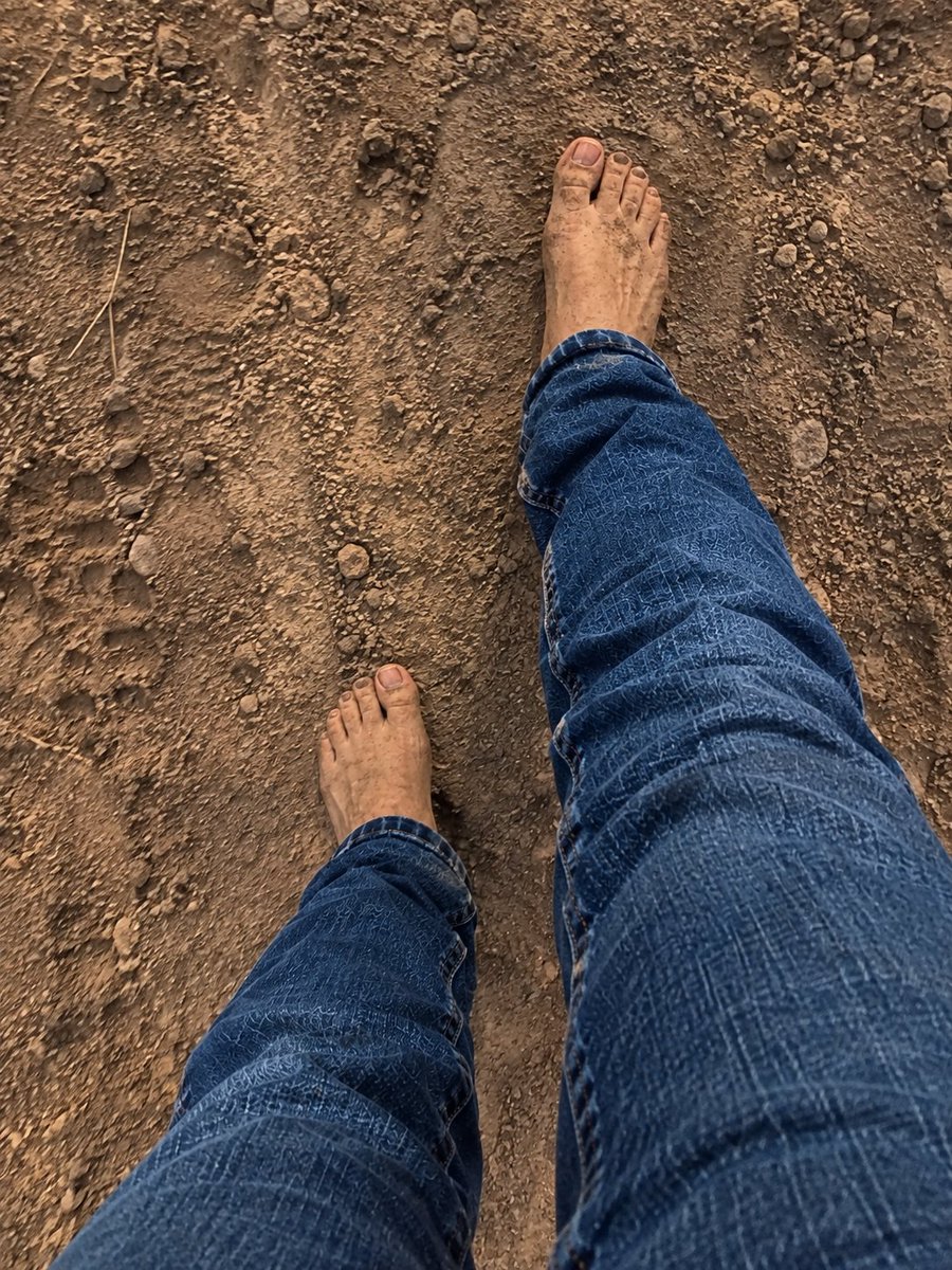 kenqgho's tweet photo. Looking to sell my feet picks ASAP I got more if interested dm me https://t.co/PSI3Wa33Kz