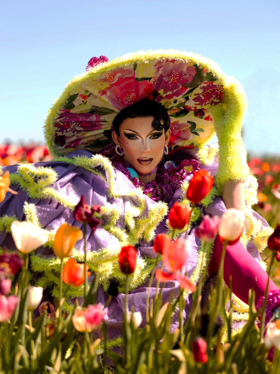 DragBasee's tweet photo. Naya Thorn looks dazzling in her 'Kitsch, please' runway for RuPaul's Drag Race UK season 8.

📷esmewhitesidephotography https://t.co/w9yWzITS3a
