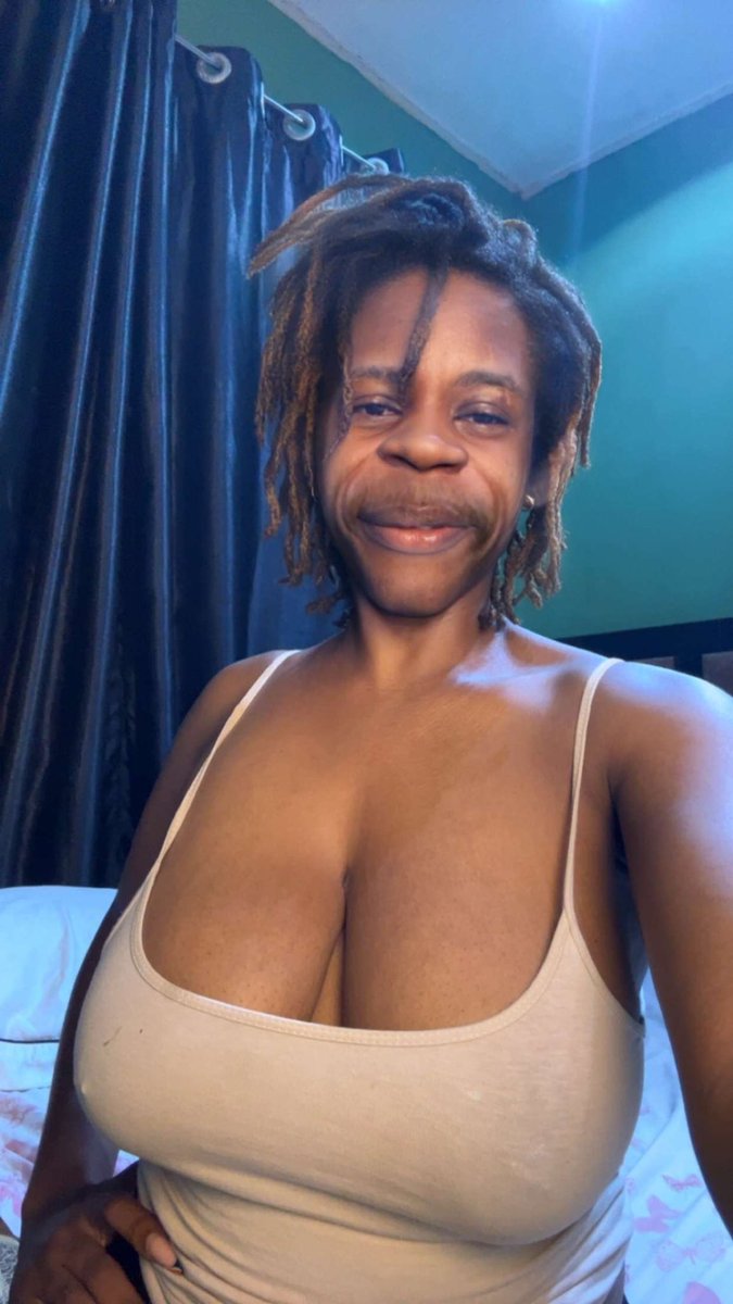 Justgbemmy's tweet photo. Love being weird 🙃 https://t.co/qmMfC5QUKQ