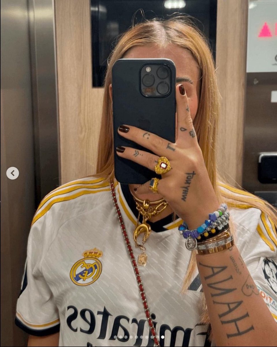 YihiRM's tweet photo. La famosa novia de Adeyemi que es “hater” del Madrid 😭😭 https://t.co/0Pcl3v8W2b