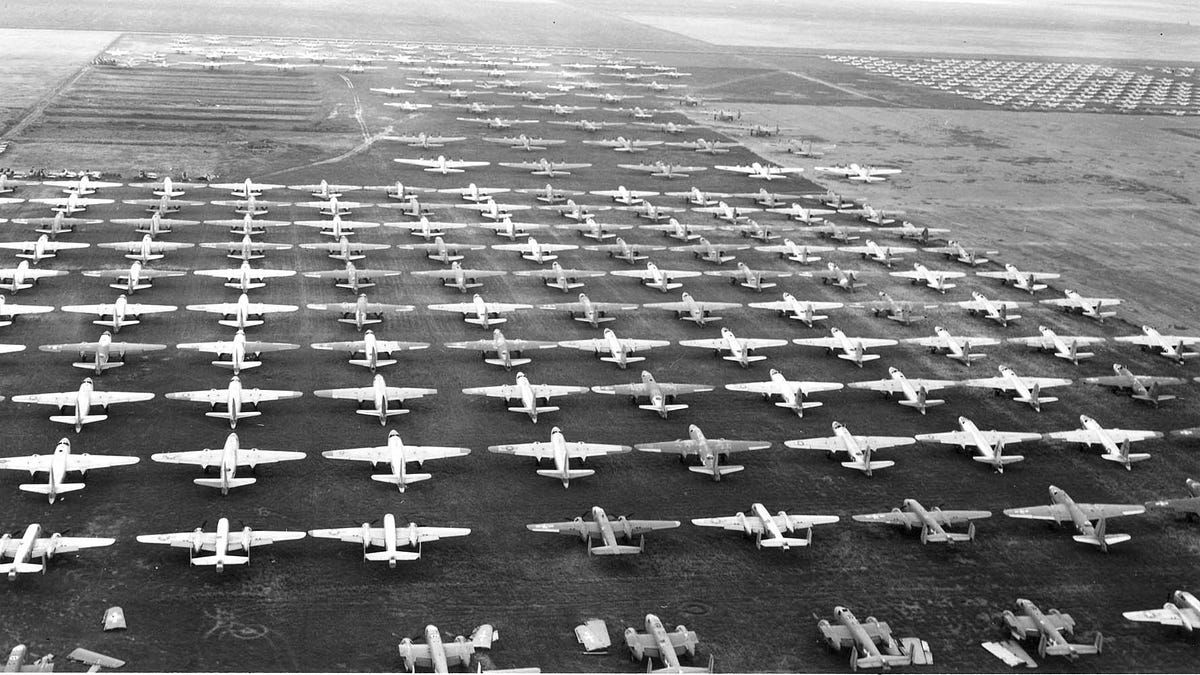 AviationBooksPS's tweet photo. #AuthorInterview ✈️ Check out Lorraine Evans Q&A for Hush-Kit Aviation: Death And Aeroplanes 👉 https://t.co/1KvTluiZ19
📖 Grab your copy here: Boneyards of Steel: Exploring the World's Aircraft Graveyards 👉 https://t.co/WoXPZwrIxb https://t.co/1FdsZBM7pR