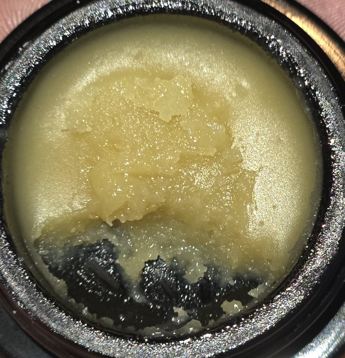 kclightup's tweet photo. Flavors for this morning dabs. 
Left pic Super Silver Haze 
Right pic Skunk piss
#terpchaser #dablife #stayblazed https://t.co/V7wei5LanE
