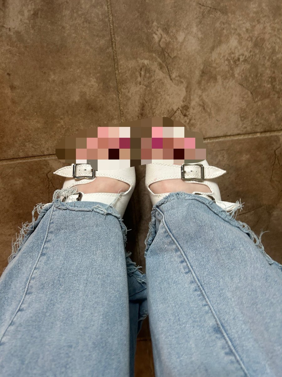zombikissed's tweet photo. rt game with my beta boy 🎀

1/1/1/1 , bookmarks count
2 comments each 

15 minutes ⏳

+ bonus points if you make fun of his pixel addiction in your comment 🤭 https://t.co/RfkobjmPFv