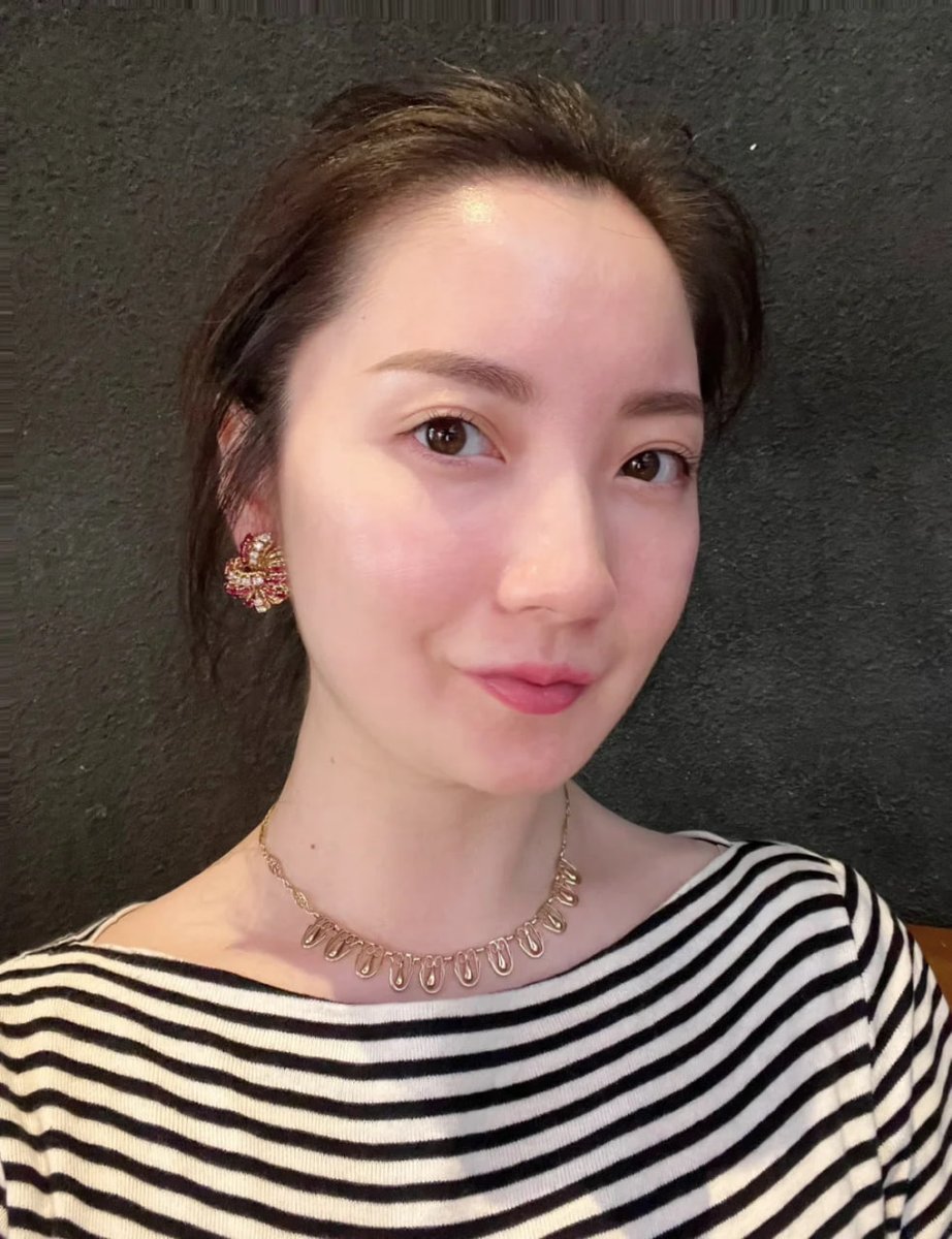 brsa123's tweet photo. 附近有真人吗？想约杯酒再那个... https://t.co/upSKyyOQTj