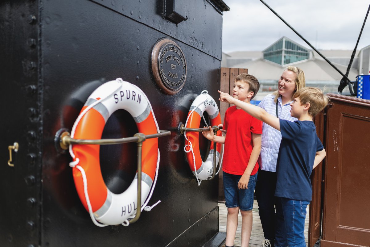 Hull_Museums's tweet photo. Happy World Tourism Day! 🌍✨ Today we’re celebrating the people, places and stories that inspire us to explore the world 📍 Our sites are fabulous and free, so come and explore with us!
#WorldTourismDay #HullMuseums #VisitHull #ExploreHull #MuseumLife #DiscoverMore https://t.co/7ZpKlZR1S6