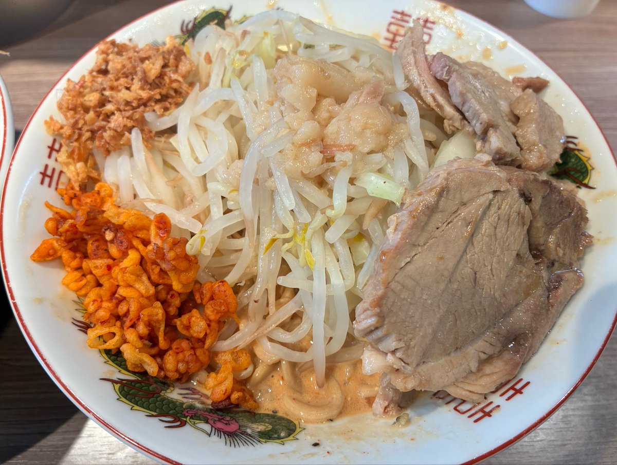 SSW_Ohta's tweet photo. 今日はこれ(💻)
(フライヤーないので最近食べたラーメン)

・いつもよりスローなサマーミスト。イントロ聴いただけでゾクゾクした。
・あの🔥3曲が1つも入らないの珍しい🫢レアな組み合わせ✨
・今日はライフゴーズオンで泣く😭
(前回も今回も今の私にはライフゴーズオンが刺さる)
#オオタトモキ https://t.co/IBpie4PLkH