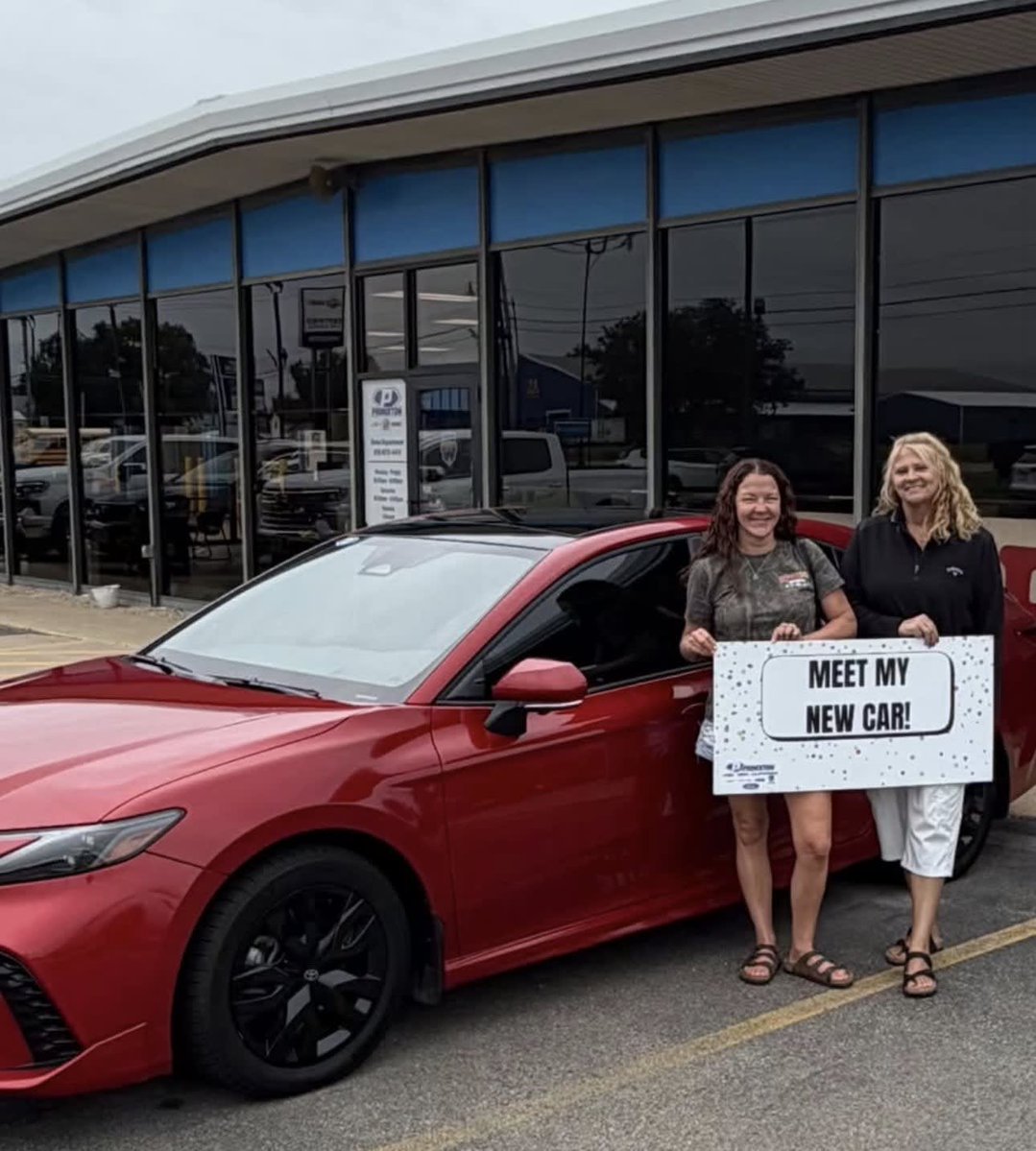 princeton_auto's tweet photo. 🎊Another Happy Customer driving away in her super sporty 2025 Toyota Camry XSE!! Thank you Nikki Baker for your business!!! 
-Heather Nord. https://t.co/B5qzIGaq5x