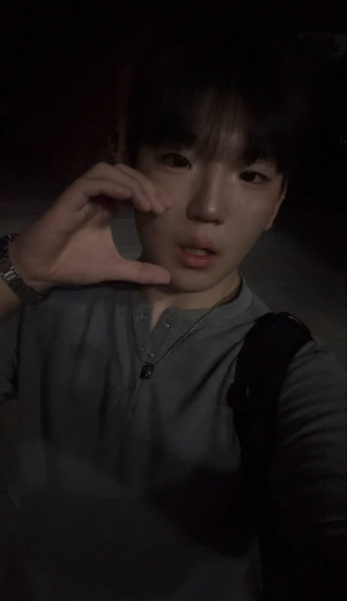 kiixoeo's tweet photo. 친해질ㅅㄹ https://t.co/vakDMZc0mj