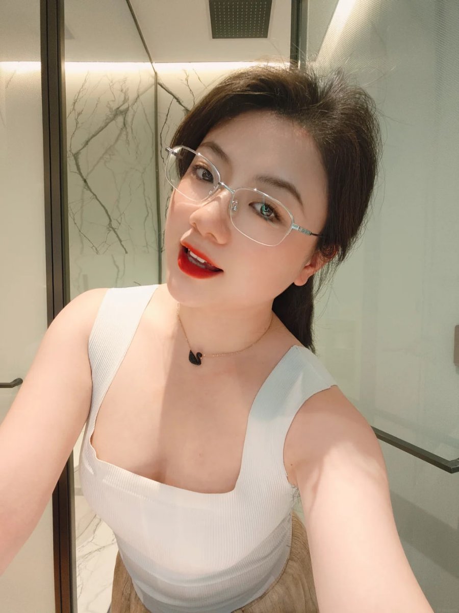 h0825bell's tweet photo. 老阿姨，上X找个生理性搭子，只要有素质的，听话的，别的先不挑~ https://t.co/FfJD3lVEGt