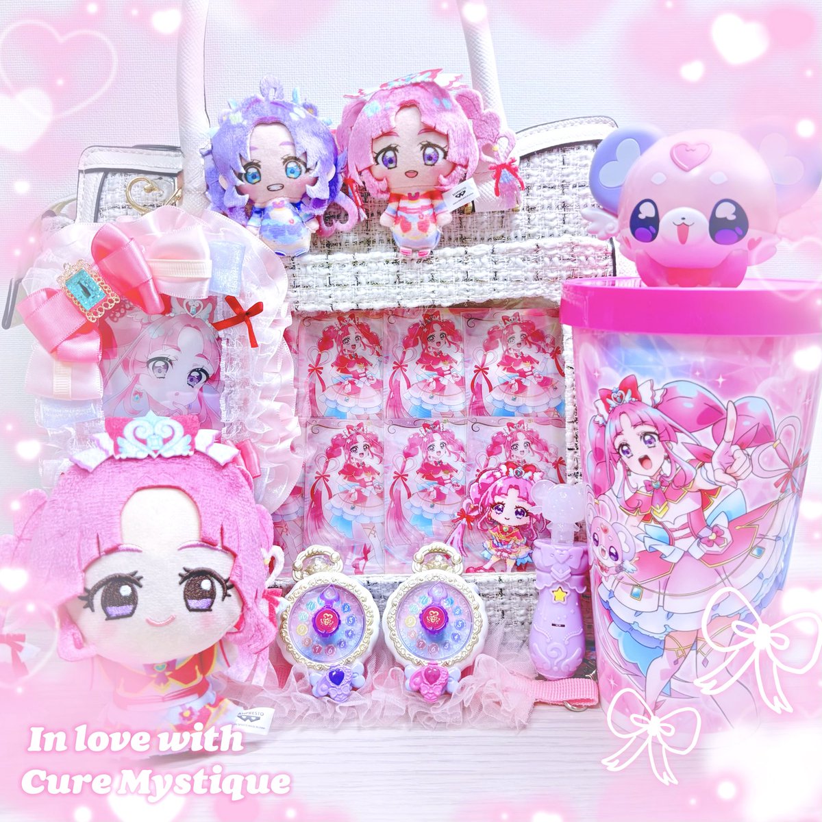 _ponzu_illust's tweet photo. お友達と観に行く予定なのでとりあえずグッズだけお迎えしに行きました！
ミラクルライトもドリンクホルダーも可愛すぎるね₊⁺♡‌₊⁺ https://t.co/MEje2sTAlk