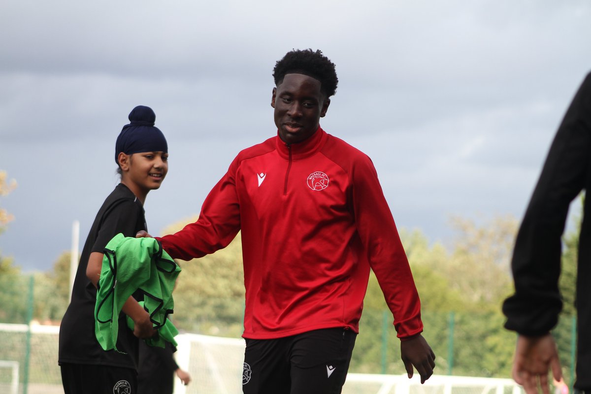 WFCFoundation_'s tweet photo. The trio joined us and got involved with our PDC training last week, thank you all for taking part with us! ๐
#WalsallFCFoundation | #WalsallFC https://t.co/1lh1xVFD6p