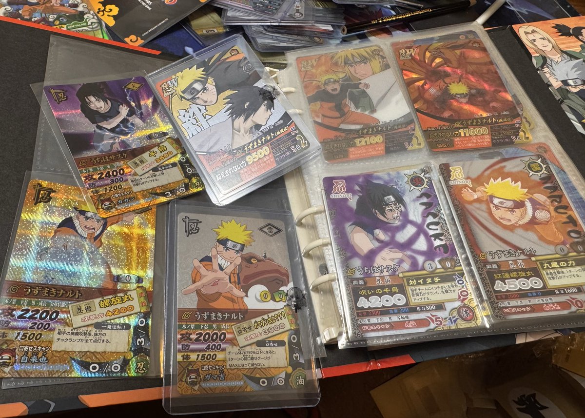 Kinku_king's tweet photo. とんでもないものが届いた🫨
何が美品だよ💢
何がプレイ用だよ💢
舐めてんのかって。
お前はコメダ珈琲かって。
全て美品〜完美品じゃねーか🫨
ホロに限っては全て一つの傷さえない。💯👍
正直言ってコレだけで５５万超えてます。
問題はここからなんだ。
その他のカードがエグいのばっかなんよ。 https://t.co/DB4KUvFBc4