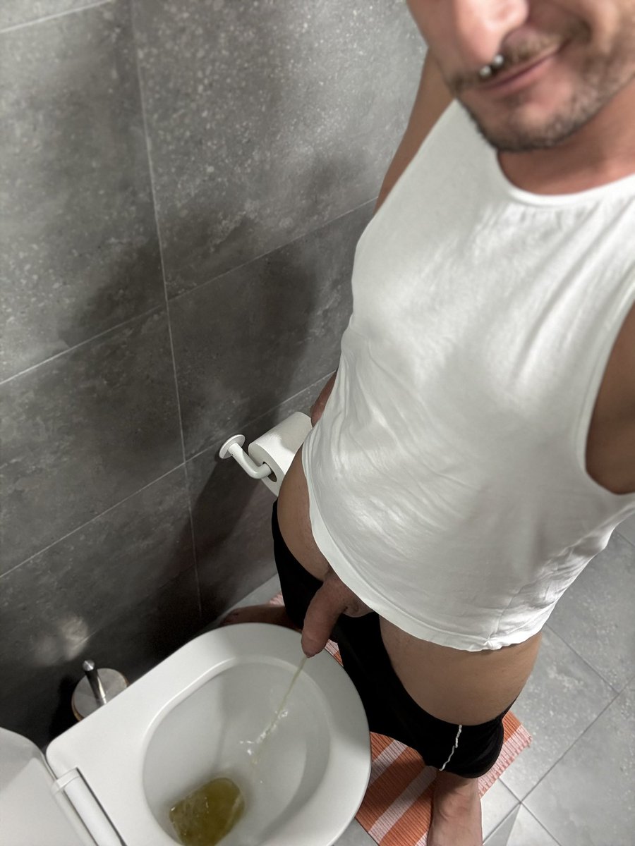 PisserSub's tweet photo. Just got home from a walk… no underwear the whole time, still freeballing, and this relief piss felt extra free 😌💦
#nsfw #pee #piss #reliefpiss #freeballing #nounderwear #commando #watersports #malensfw #afterwalk #homealone #pissplay #bare #nakedathome https://t.co/JDviVcoZaL