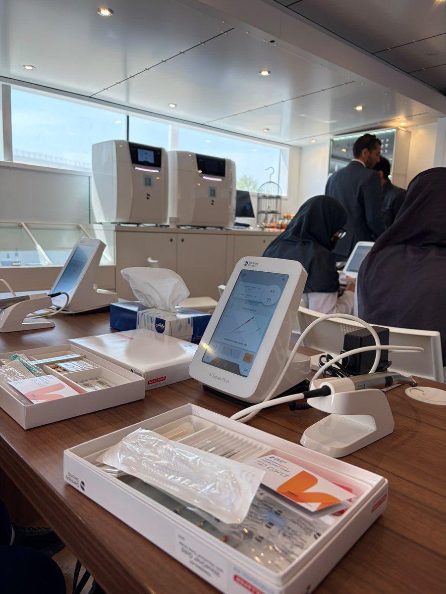 RemaDent_'s tweet photo. Another step in my clinical journey 🦷✨

Attended the workshop “Expert Way for Successful Routine Endodontics – Reciprocation” a valuable experience that added to my knowledge and clinical skills https://t.co/AqzbDz0Bpp