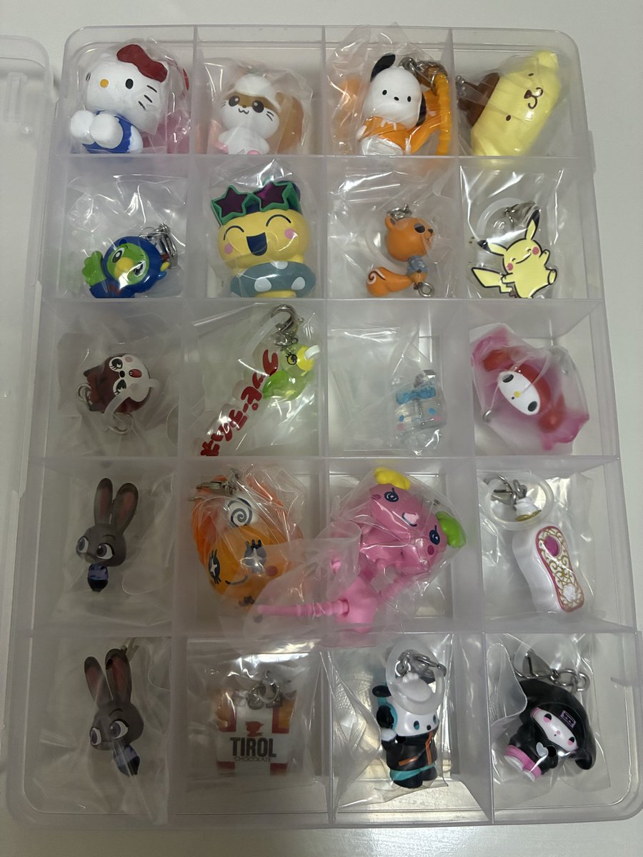 Mina__199's tweet photo. ガチャ　めじるし　交換

譲：画像の物（サンリオ、カラとも、ポケモン、たまごっち、しまじろう、クッピーラムネ、どうぶつの森、ズートピア）

求：ディズニー　ハロウィン　プーさん

大阪手渡し交換のみ

お気軽にお声がけください💫 https://t.co/umYmcwlbkI