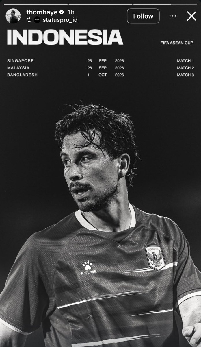 mbahasbal's tweet photo. Beragam respons bermunculan di media sosial para pemain Timnas setelah Garuda Calling diumumkan. Yang memang aktif di sosmed, langsung unggah story. Seperti biasa.. semangat Ole Romeny & Justin Hubner selalu terasa! 🔥

Dalam seminggu ke depan, sudah pasti mata publik Indonesia akan tertuju pada 23 pemain yang dipilih John Herdman untuk FIFA ASEAN Cup 2026.

Negara memanggil. Semoga semuanya siap tempur! 🫡
Komposisi skuad kali ini cukup tegas:
🧤 3 Kiper: Emil Audero, Maarten Paes, Nadeo Argawinata
🛡️ 9 Bek: Elkan Baggott, Dion Markx, Rizky Ridho, Justin Hubner, Kevin Diks, Nathan Tjoe-A-On, Yakob Sayuri, Dony Tri Pamungkas, Dean James
⚙️ 7 Gelandang: Egy Maulana Vikri, Joey Pelupessy, Jordi Amat, Ivar Jenner, Calvin Verdonk, Rayhan Hannan, Thom Haye
⚡ 4 Penyerang: Luke Vickery, Mitchell Bakker, Ole Romeny, Ragnar Oratmangoen

Ada nama-nama yang sudah familiar di skuad Garuda, termasuk para pemain yang berkarier di Eropa. Ada pula Luke Vickery, yang menjadi salah satu nama menarik di lini depan skuad kali ini.

Sementara itu, untuk pemain yang sedang cedera atau fit tetapi tidak masuk skuad, pastinya ada pertimbangan dari tim pelatih. Kita tunggu pers conferencenya. Bisa jadi dari kondisi fisik, kebutuhan taktik, beban pertandingan di klub, hingga pertimbangan jangka panjang. 

Tetap semangat! 🇮🇩