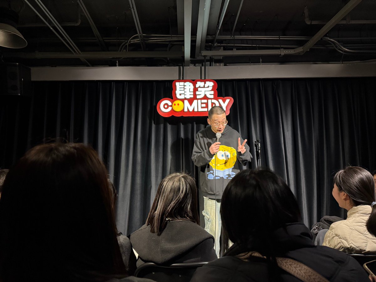 KendaToban1pym's tweet photo. Just stepped off stage after killing 10 minutes of jokes about my mom’s terrible smartphone habits—half the crowd cried-laughed so hard they dropped their popcorn. Best opening slot ever! https://t.co/Tly5cmefK3
