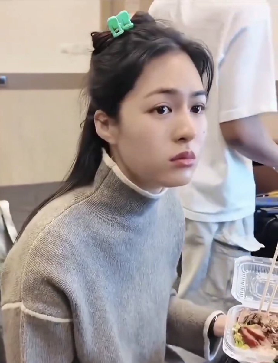 Minebaejuu's tweet photo. ปากดี                                       ทำอะไรไม่ดี
ขี้เหงา                                       ซักอย่าง
เอาแต่ใจ https://t.co/4HXMaiYFlE