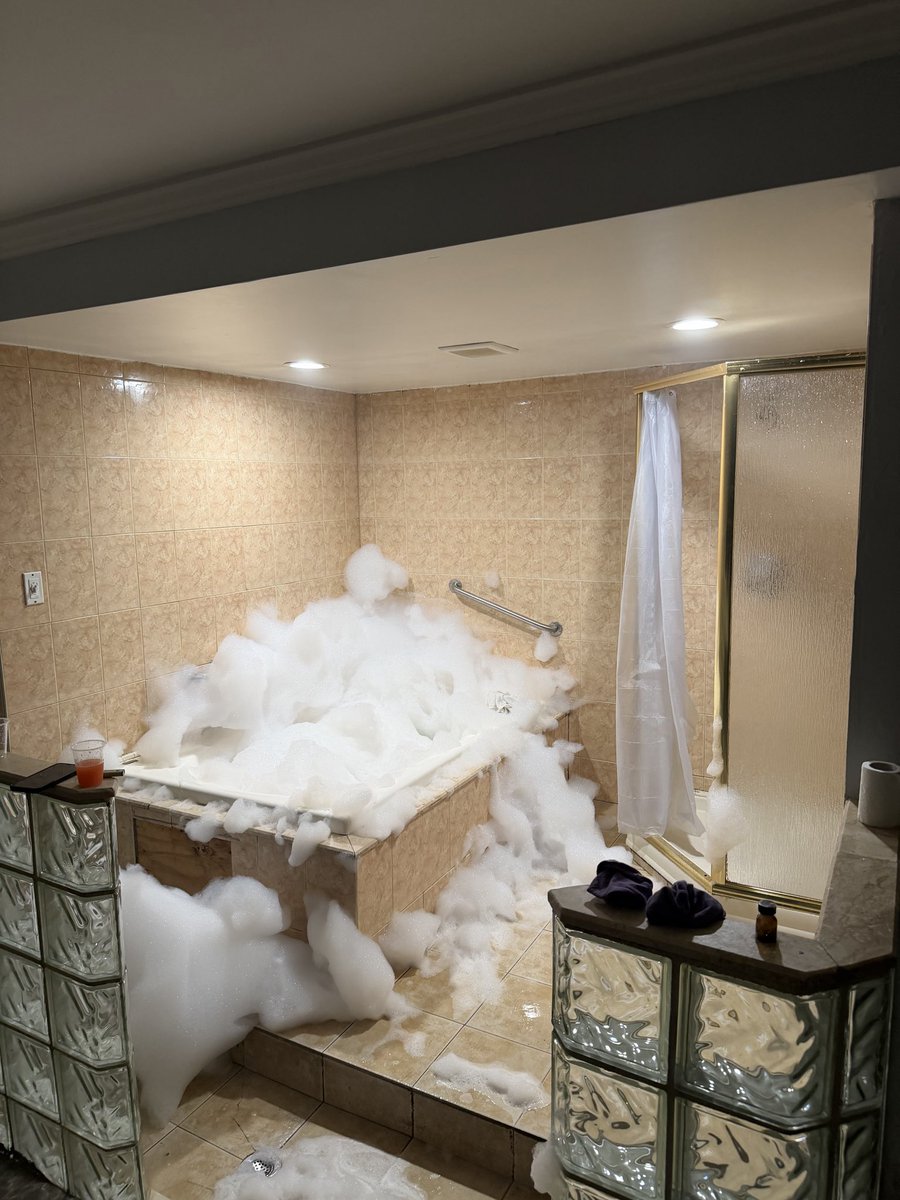 TransFunGlobal's tweet photo. Sex in the Jacuzzi is always the best 💦😍🛁 WATA https://t.co/JClXJN61j2