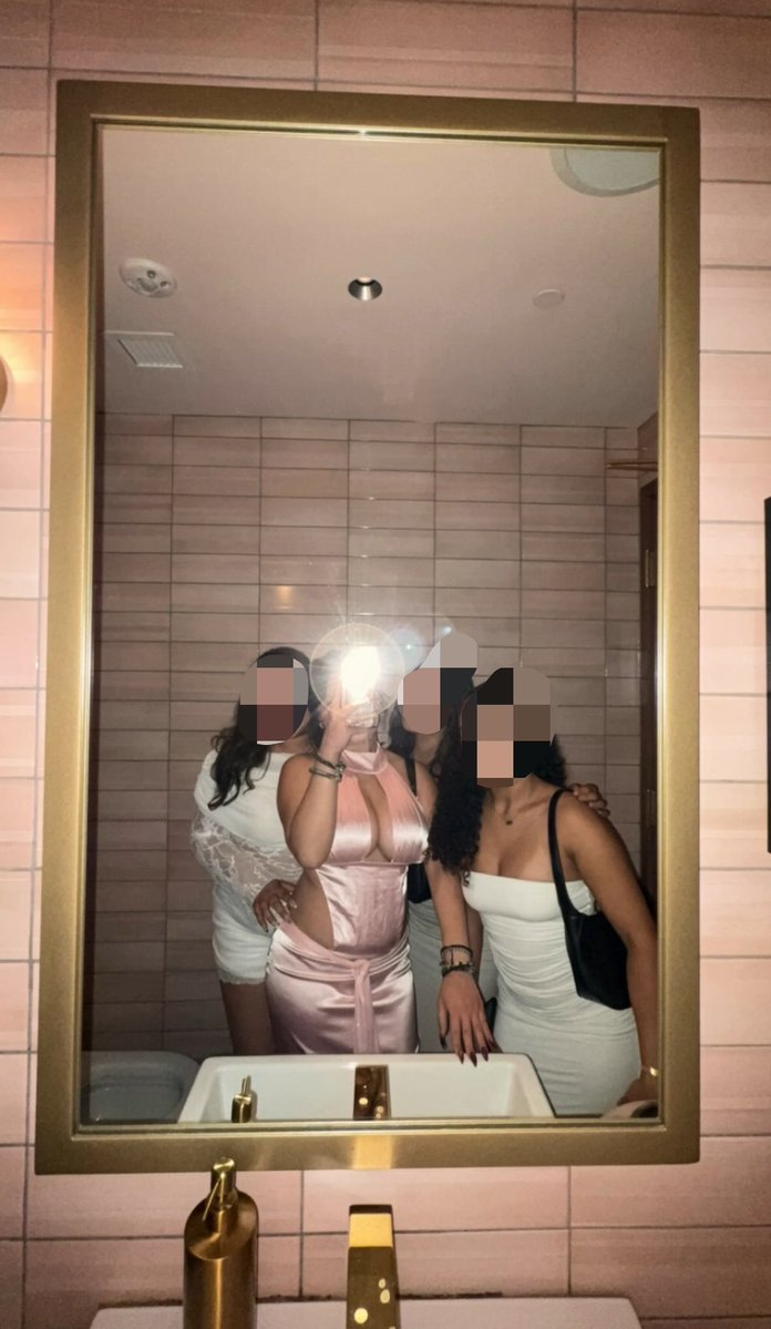Asianthickbad's tweet photo. #NewProfilePic #birthdaycard #birthday
#asian #leak #sexy #thick #bigboob #ROSÉ #ray 

Birthday dress 😮‍💨❤️❤️
Guess my bday and you get a free bikini pics and maybe a booty pic if u got a big dick https://t.co/pn858q5jYx