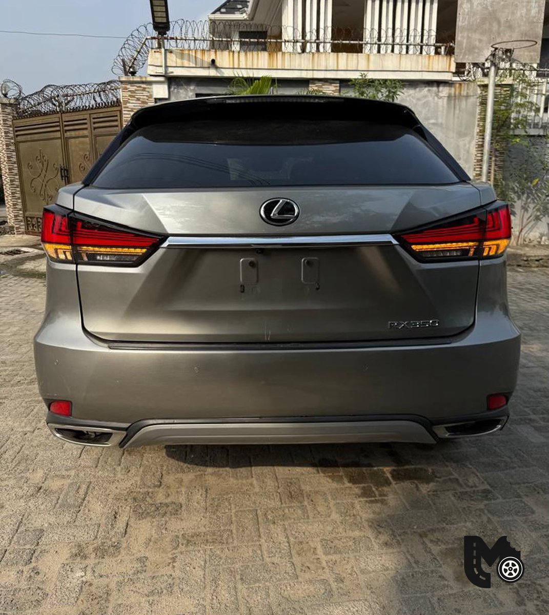 MunchOnWheelss's tweet photo. 2020 RX350 Premium🤩 https://t.co/OOexkD6LQ2