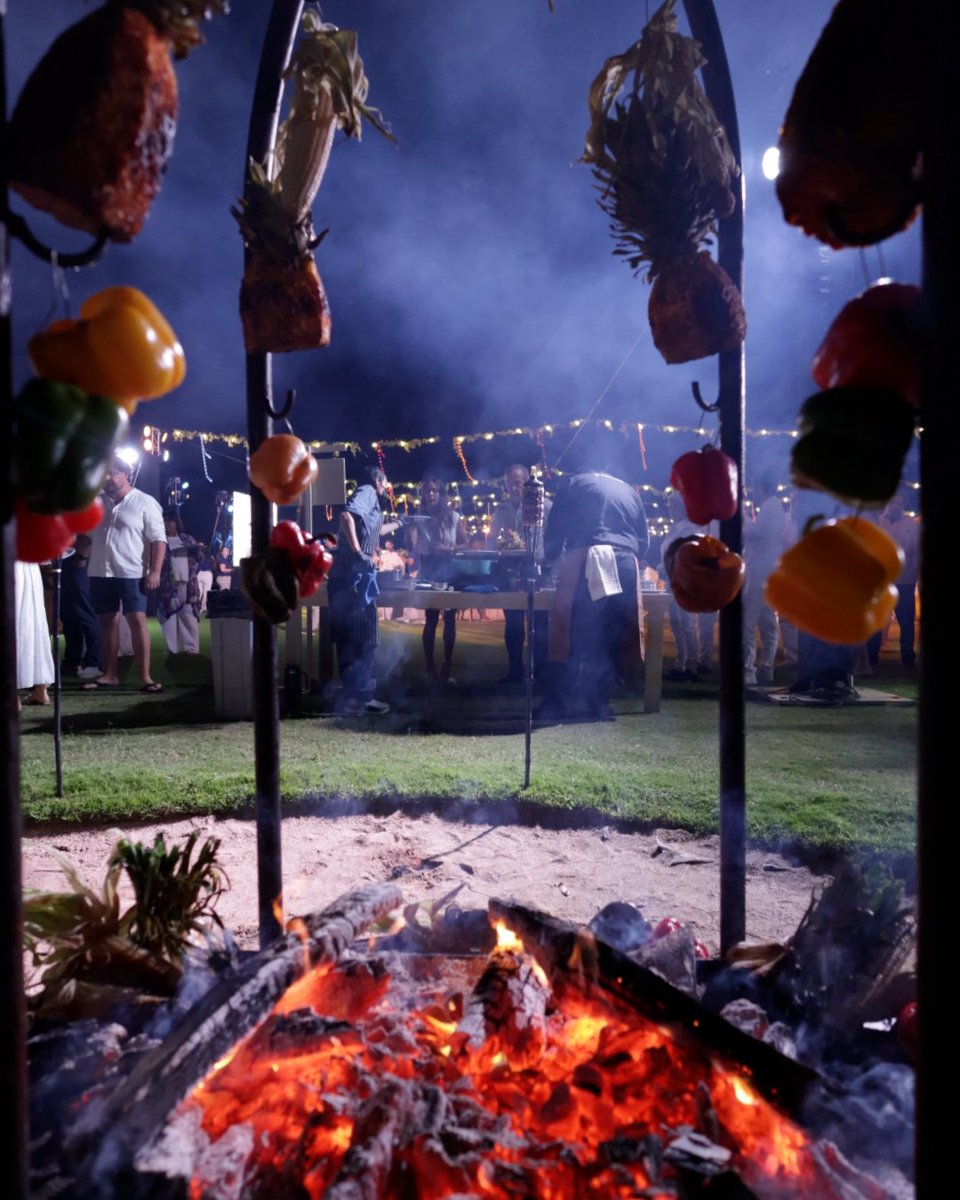 puntamitaMx's tweet photo. Juan Manuel Guizzo, Culinary Director of Punta Mita, joins us for XV Punta Mita Gourmet &amp; Golf, bringing a deep Italian influence to every dish, blending European technique with the vibrant spirit of the Mexican Pacific.

This November, experience that vision on the Pacific. https://t.co/SdlK4W9nPr