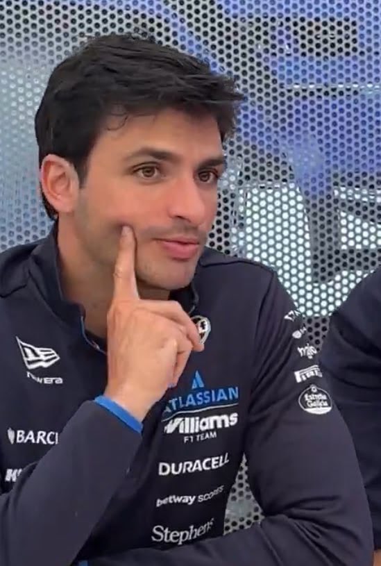 retrosainz's tweet photo. https://t.co/9RFjfMrNbI