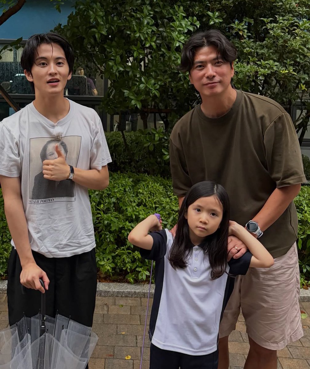 Grizellaeris's tweet photo. Siapa sangka anak yang bareng Mark di konten tadi itu, ternyata anak dari salah satu staf kepelatihan Persija (klub bola Indonesia)😭 https://t.co/yB8vA4WPhG