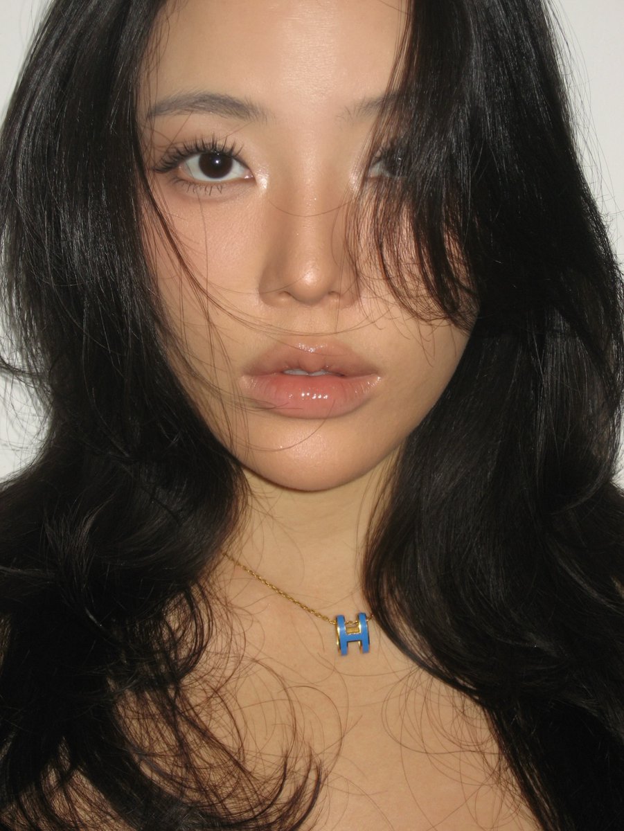 sofiasmithwrg0h's tweet photo. Ash brown nude
&amp; Cut + styling
M @seb_ni_yam
H @dongkyu4158 https://t.co/mEmxwPF6fG