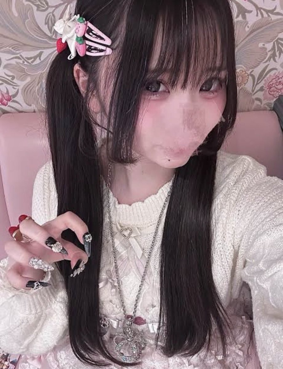 Runaoiom's tweet photo. いじめられたいマゾDM来な
お貢ぎ必須ね? https://t.co/hHlexOxnB3