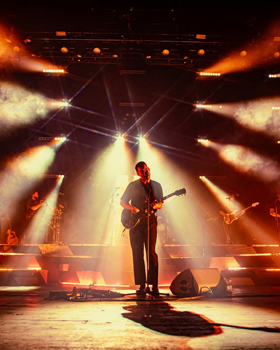 O2AcademyBrix's tweet photo. A career-defining moment as James Marriott took to the stage at #O2AcademyBrixton last night.

📸 @narinechalabi 

17/09/26 O2 Academy Brixton https://t.co/5cHm55LRpb