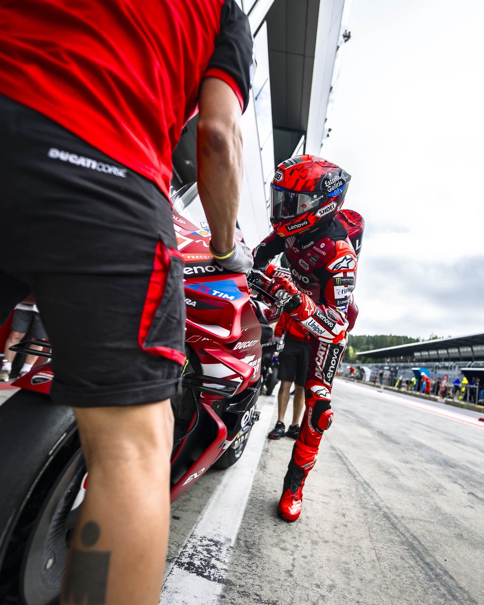 ducaticorse's tweet photo. Got our Friday homework done at the #AustrianGP ✅🇦🇹Eyes on qualifying 🔥

#ForzaDucati #DucatiLenovoTeam https://t.co/gEjT6N5NFX