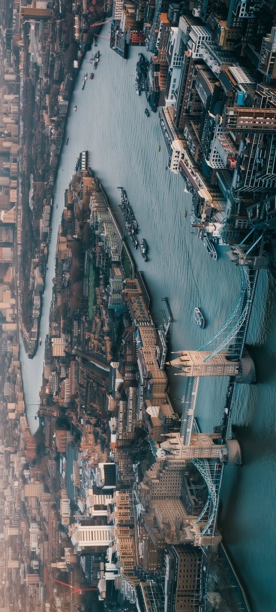 Eryth_Studio's tweet photo. Cinematic Skyline 🎬
High res link in bio https://t.co/Cy0O0N5M6O
