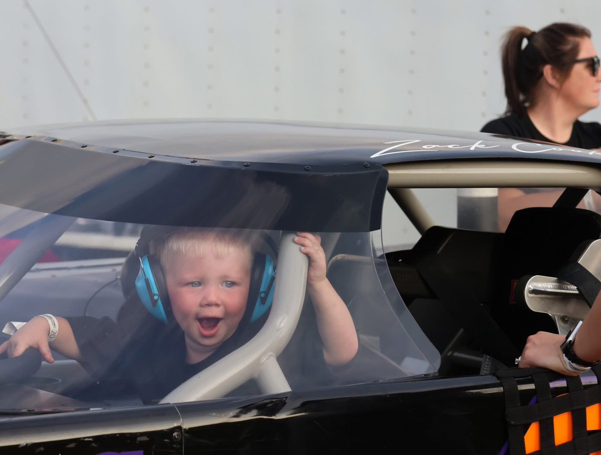 BerlinRaceway's tweet photo. License &amp; registration please! 🚨

📸: Tammy Frye - Geurink https://t.co/rzWy87kEKb