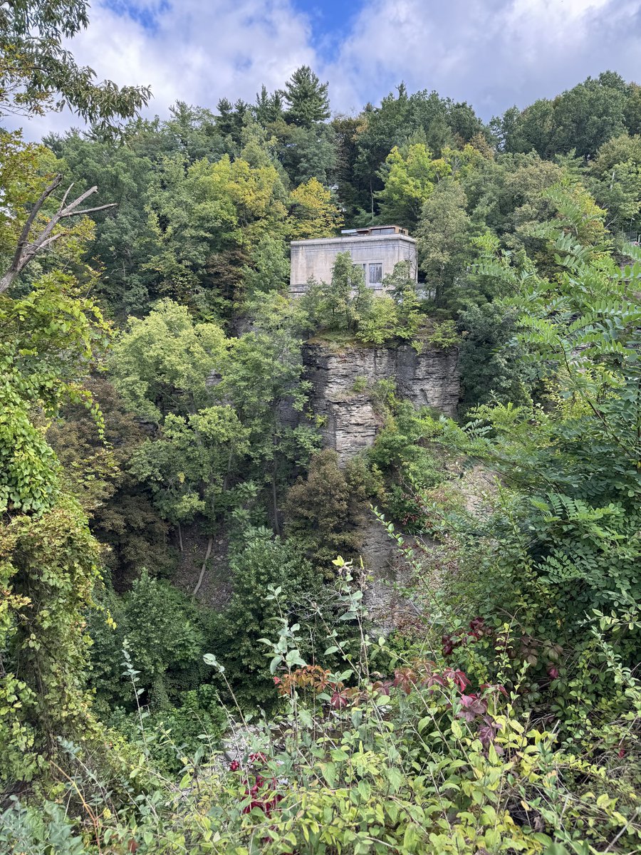 WeatherProf's tweet photo. Apologize for the Nostalgia folks… This is where Carl Sagan lived at @Cornell - I lived right across the Gorge from him. @Saganismm @ProfCarlSagan https://t.co/zCXFKokSrw