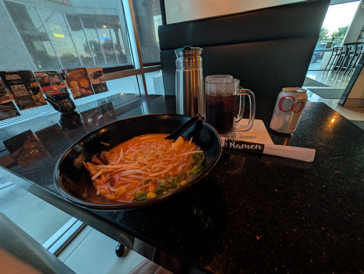 TsNyxiLeon's tweet photo. Puppy gets horny for ramen 🥰🐕 https://t.co/3yWgopmb5O