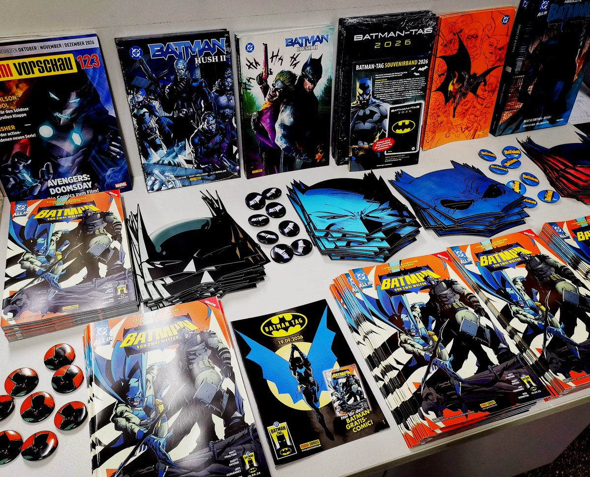PresseComicShop's tweet photo. Batman-Tag 2026
Morgen ist Batman-Tag und wir sind mit dabei! Sichert euch einen Gratis Comic, Masken und Button!
Außerdem gibt es ein paar exklusive Comics!
Wir sind in Chemnitz von 10-14 Uhr und in Zwickau von 10-16 Uhr für euch da.
#comic #batmantag #pressecomicshop https://t.co/EUCbWq9rno
