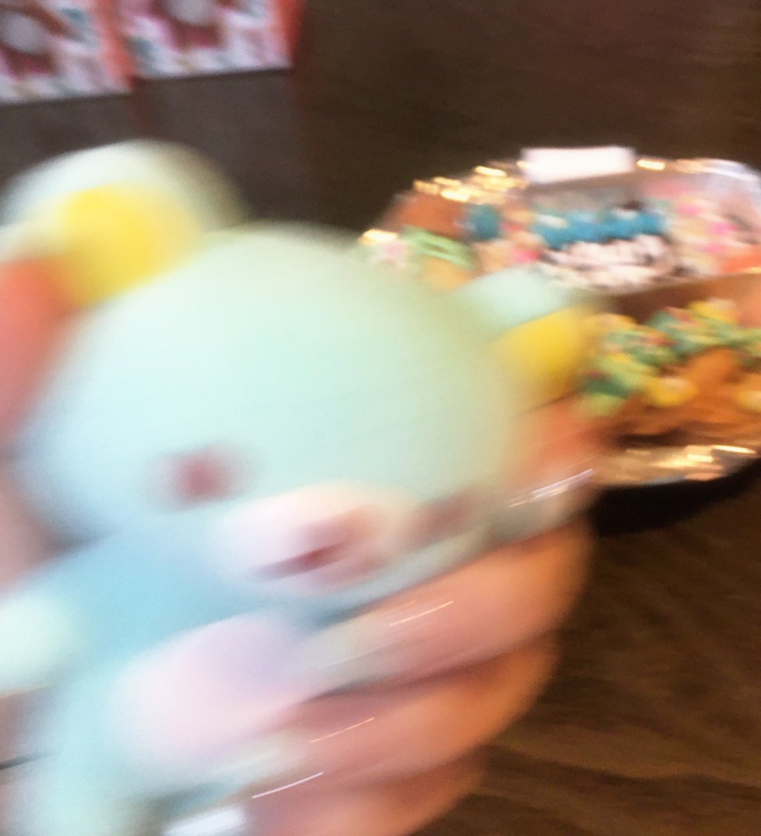 kajjang020's tweet photo. 리락쿠마 샤베트 피규어 <<

진짜 겁나 크고 보드랍고 무겁고 귀여움 https://t.co/TRifLG9PSv