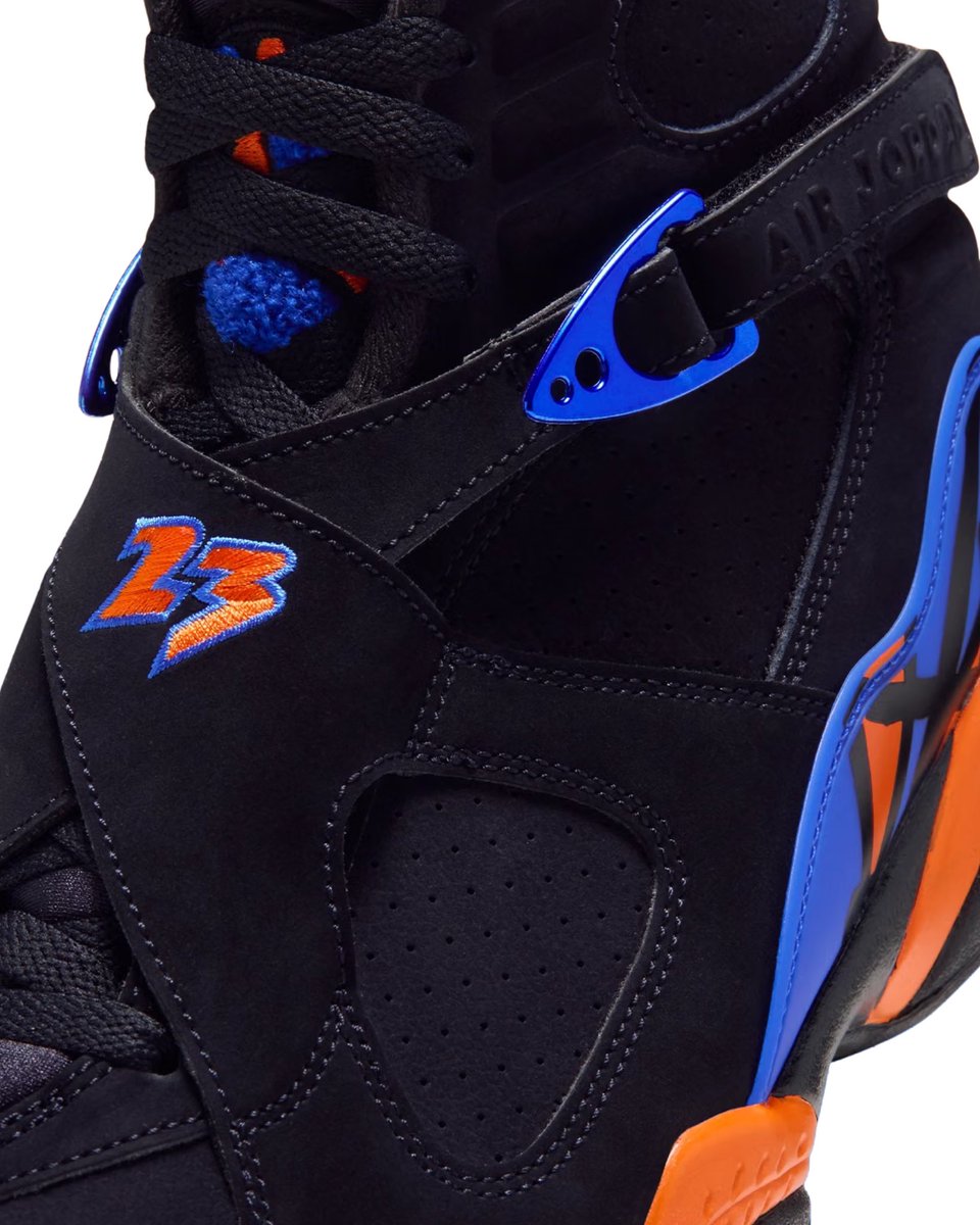 zSneakerHeadz's tweet photo. FIRST LOOK at the 2026 Air Jordan 8 “Knicks”
Releasing on December 24. 🧡💙 https://t.co/SK3fx9sWTQ