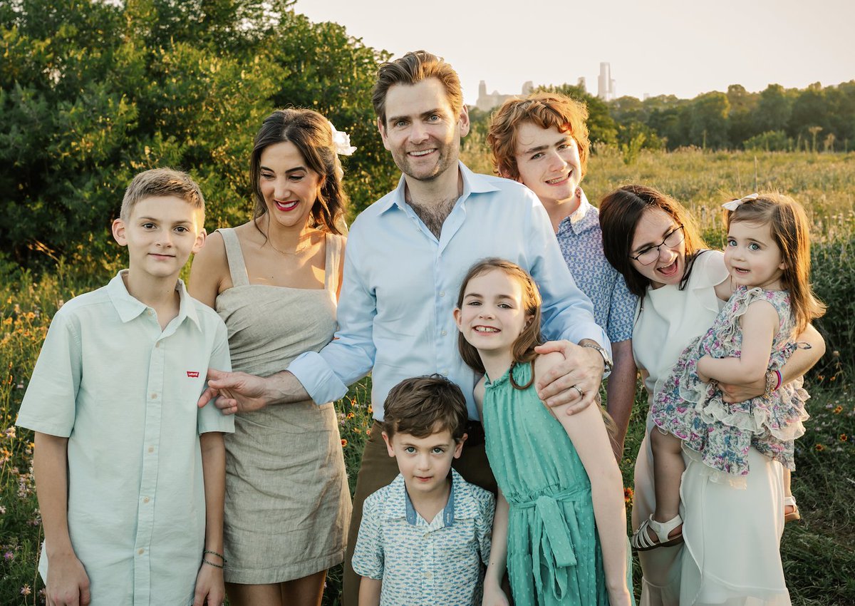 larmbrust's tweet photo. I’m 44.

3x Founder with 6 kids building an AI pharmaceutical company in Texas.

Looking to hire AI-pilled psychos in jobs that aren't normally AI-pilled.

Attorney. Lobbyist. Grant writer. Growth. Ops. PR. CS. EA.

Reply with:

I’m [age]
I do [job]
How AI changed [thing you do] https://t.co/XMFmzgA6VF