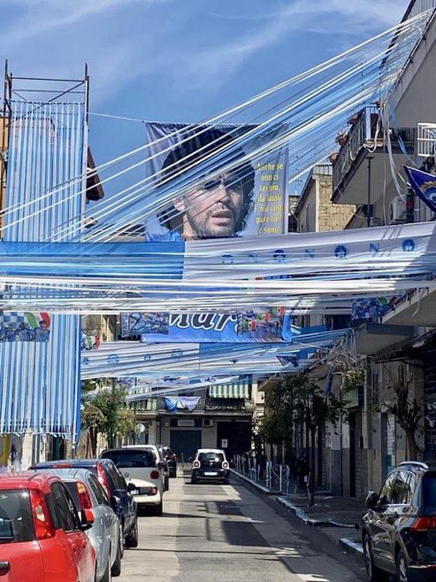 hessah544's tweet photo. #ماردونا ذاك الفتى الأرجنتيني اللذي جعل من من #napoli مدينة مقدسه للابد 
#maradona https://t.co/Pc23K87zQZ