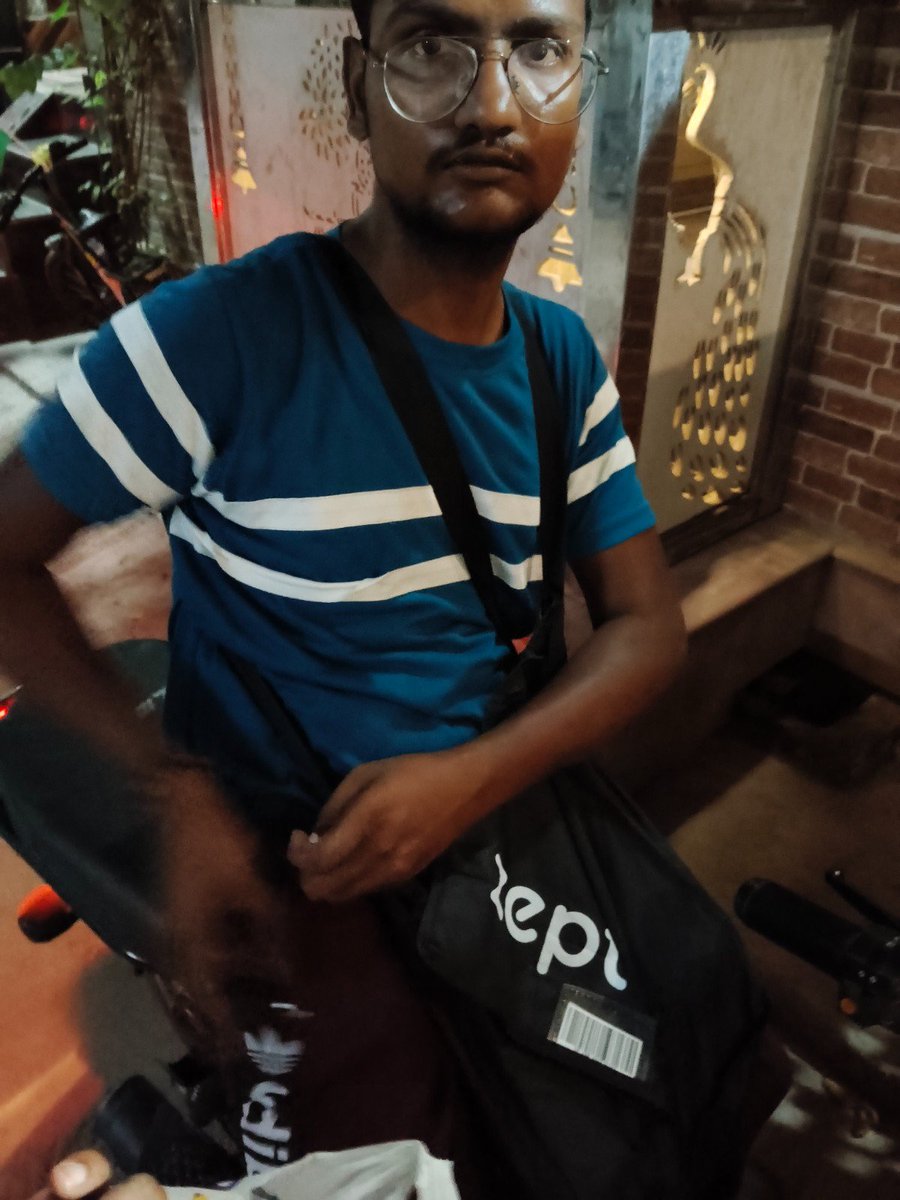 munnumkumar's tweet photo. @ZeptoCare @Zepto @jagograhakjago Dispatch records do not prove that the item was actually delivered to me.

Please have a senior team review the photographic evidence, seller packing records, delivery partner's GPS records and OTP verification status, and provide a proper resolution/refund. https://t.co/1p5AjXZjdZ